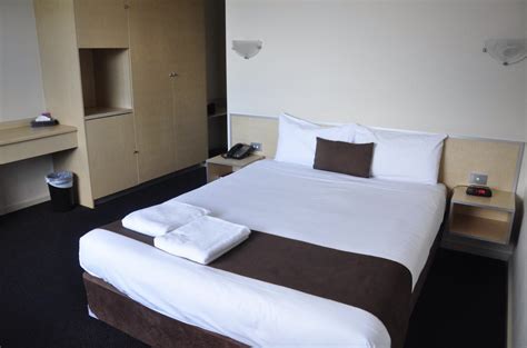19 Motel businesses for sale in Melbourne Region .